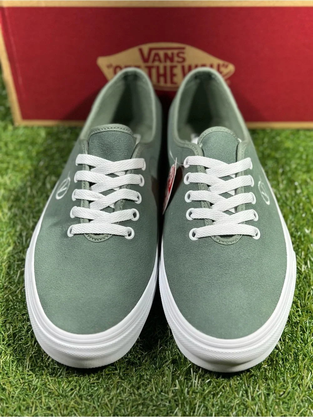 Vans Authentic One Pie Circle V, Green Bay/White, Men’s 11 , VN0A3XIMS4L